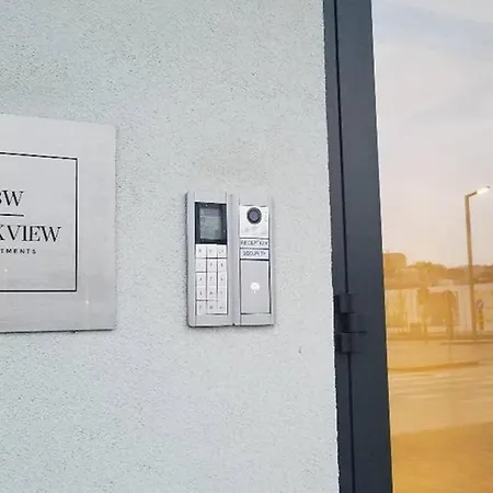 Waterfront Lux 1 * ベオグラード